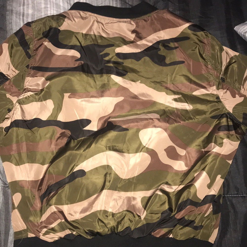 Jacket - Picture 5 of 5